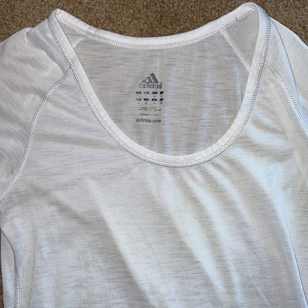 Women’s White Adidas Scoop Neck Athletic Workout t-shirt short sleeve - Picture 4 of 5
